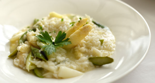 Spargel Risotto Rezept von Getränke Hoffmann mit ALTUM Grauburgunder